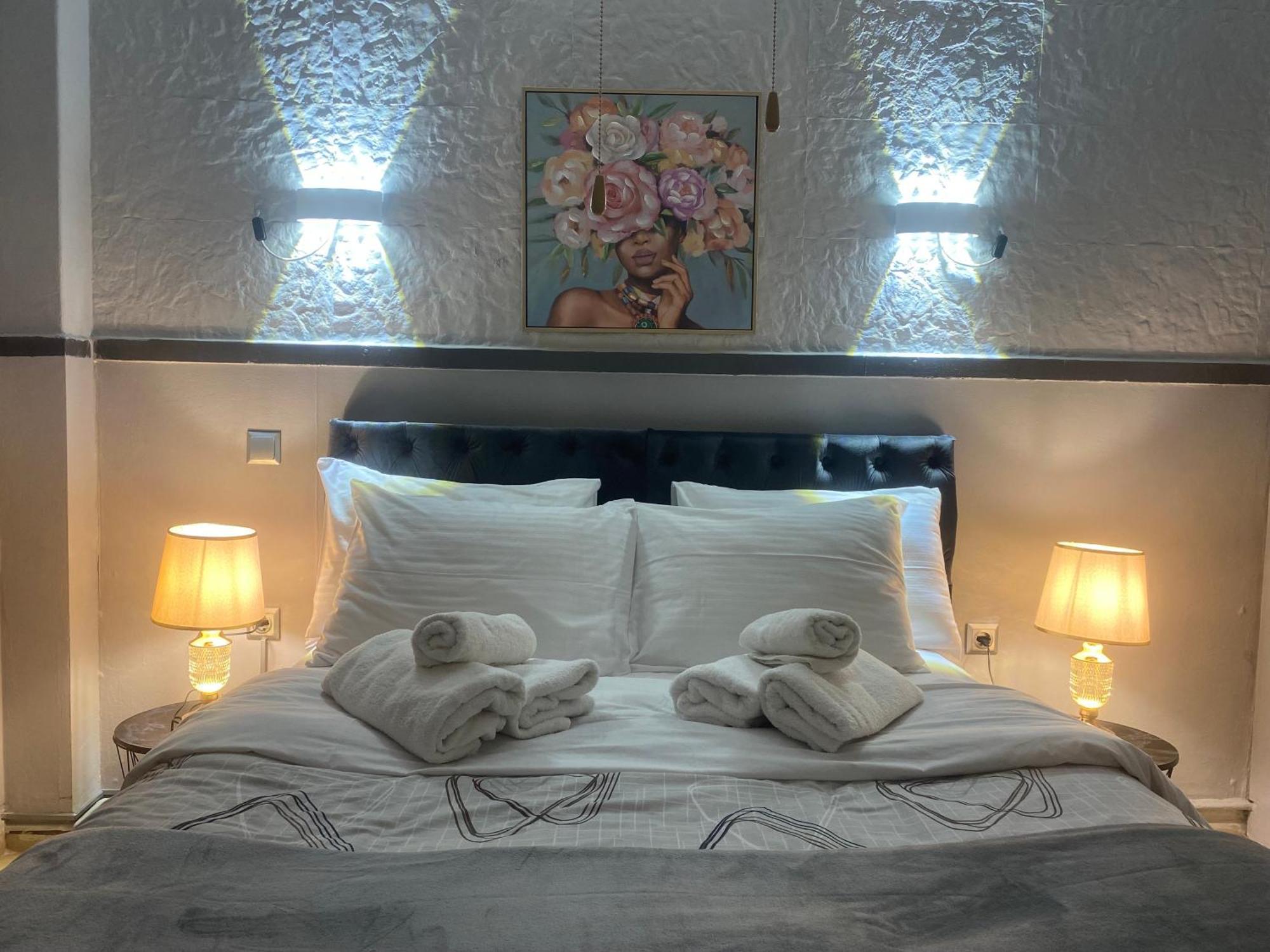 Anna Maria Filoxenia Apartment Pireus Exteriör bild